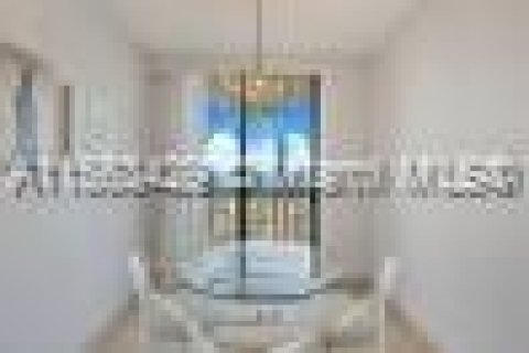 Condominio en venta en Aventura, Florida, 3 dormitorios, 220.27 m2 № 1098420 - foto 19