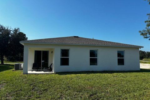 Villa ou maison à louer à Kissimmee, Floride: 4 chambres, 153.75 m2 № 1369985 - photo 11