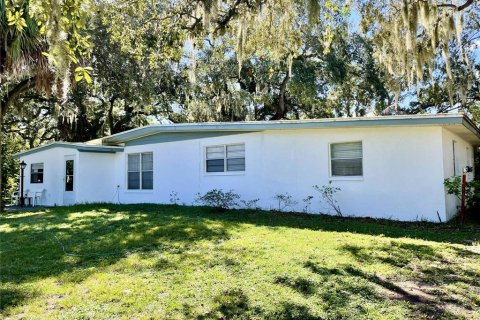 Villa ou maison à vendre à New Port Richey, Floride: 2 chambres, 142.14 m2 № 1383213 - photo 1