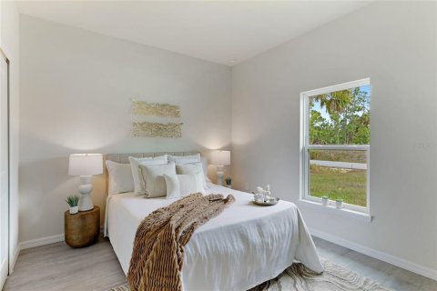 Casa en venta en North Port, Florida, 3 dormitorios, 140 m2 № 1144411 - foto 26