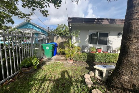 Propiedad comercial en venta en Miami, Florida, 198.07 m2 № 1351736 - foto 26