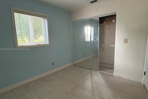 Casa en venta en Miami, Florida, 3 dormitorios, 181.35 m2 № 1351785 - foto 17