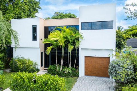 Villa ou maison à vendre à Miami, Floride: 4 chambres, 288.37 m2 № 1321659 - photo 6