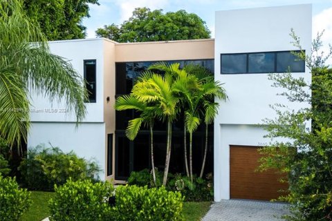 Villa ou maison à vendre à Miami, Floride: 4 chambres, 288.37 m2 № 1321659 - photo 7