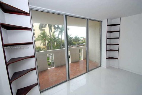 Copropriété à vendre à Miami Beach, Floride: 1 chambre, 78.97 m2 № 1321656 - photo 2