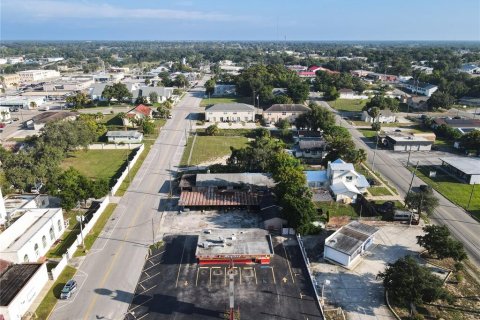 Propiedad comercial en venta en Haines City, Florida, 154.68 m2 № 1388554 - foto 13