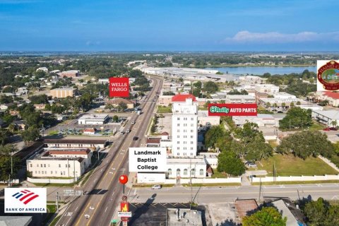 Propiedad comercial en venta en Haines City, Florida, 154.68 m2 № 1388554 - foto 6