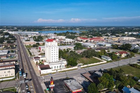 Propiedad comercial en venta en Haines City, Florida, 154.68 m2 № 1388554 - foto 11