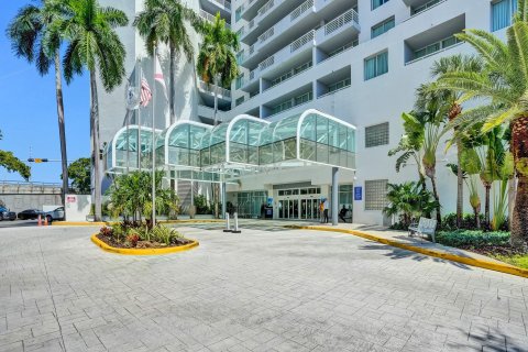 Copropriété à vendre à Fort Lauderdale, Floride: 1 chambre, 51.47 m2 № 1135443 - photo 1