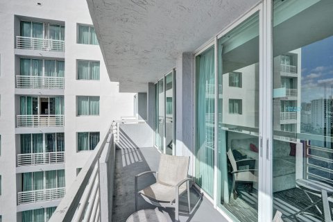 Condominio en venta en Fort Lauderdale, Florida, 1 dormitorio, 51.47 m2 № 1135443 - foto 19