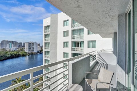 Condominio en venta en Fort Lauderdale, Florida, 1 dormitorio, 51.47 m2 № 1135443 - foto 20