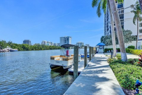 Copropriété à vendre à Fort Lauderdale, Floride: 1 chambre, 51.47 m2 № 1135443 - photo 9