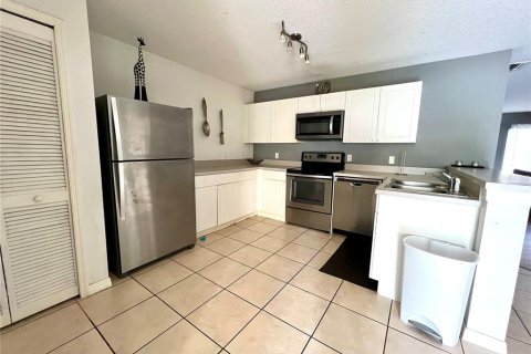 Condo in Kissimmee, Florida, 3 bedrooms  № 1425139 - photo 3