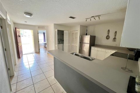 Condo in Kissimmee, Florida, 3 bedrooms  № 1425139 - photo 4