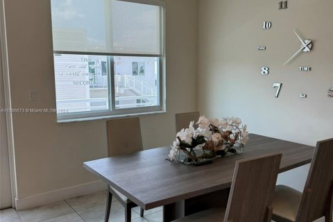 Copropriété à vendre à Doral, Floride: 3 chambres, 102.38 m2 № 1177993 - photo 6
