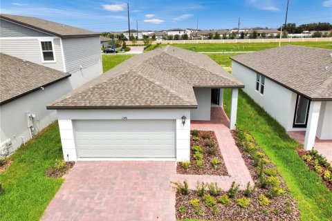 Villa ou maison à louer à Haines City, Floride: 4 chambres, 149.29 m2 № 1361907 - photo 2