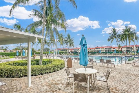 Condo in Delray Beach, Florida, 1 bedroom  № 1329830 - photo 25