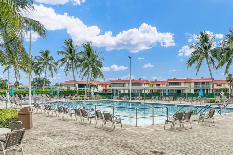 Condo in Delray Beach, Florida, 1 bedroom  № 1329830 - photo 24