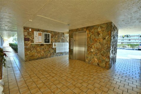 Condominio en venta en Dania Beach, Florida, 2 dormitorios, 110.55 m2 № 660549 - foto 6