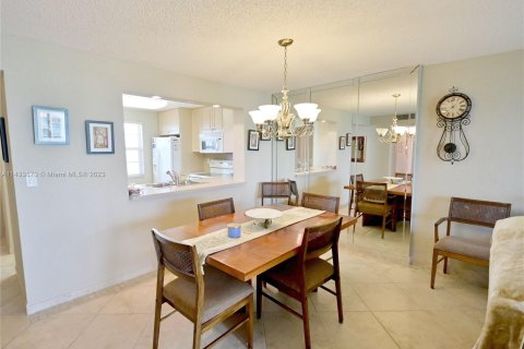 Condominio en venta en Dania Beach, Florida, 2 dormitorios, 110.55 m2 № 660549 - foto 15