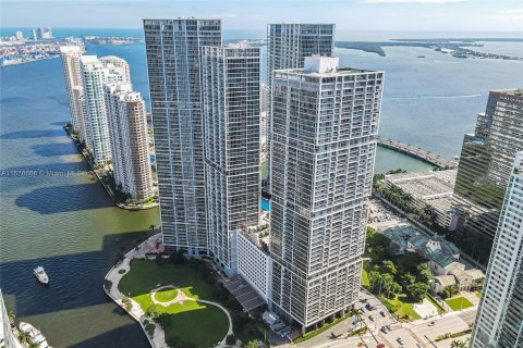 Condominio en venta en Miami, Florida, 2 dormitorios, 121.98 m2 № 1146354 - foto 1