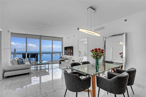 Copropriété à vendre à Miami, Floride: 2 chambres, 121.98 m2 № 1146354 - photo 14