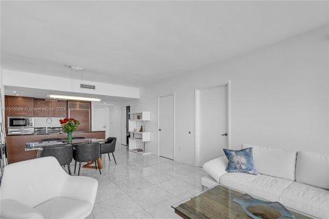 Copropriété à vendre à Miami, Floride: 2 chambres, 121.98 m2 № 1146354 - photo 20