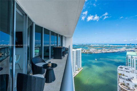 Copropriété à vendre à Miami, Floride: 2 chambres, 121.98 m2 № 1146354 - photo 4