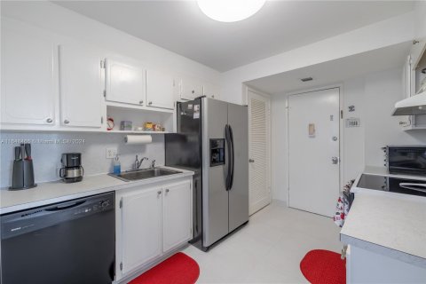 Condominio en venta en North Miami Beach, Florida, 3 dormitorios, 106.37 m2 № 1331012 - foto 8