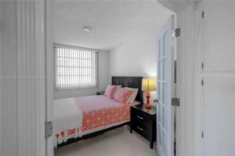 Condominio en venta en North Miami Beach, Florida, 3 dormitorios, 106.37 m2 № 1331012 - foto 21