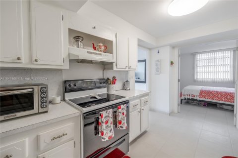 Condominio en venta en North Miami Beach, Florida, 3 dormitorios, 106.37 m2 № 1331012 - foto 23