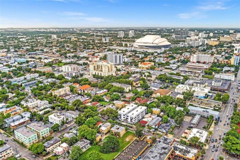 Propiedad comercial en venta en Miami, Florida, 557.41 m2 № 1332171 - foto 8