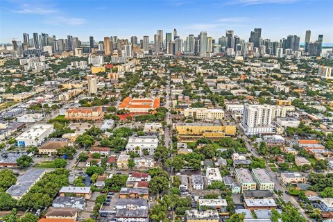 Propiedad comercial en venta en Miami, Florida, 557.41 m2 № 1332171 - foto 18