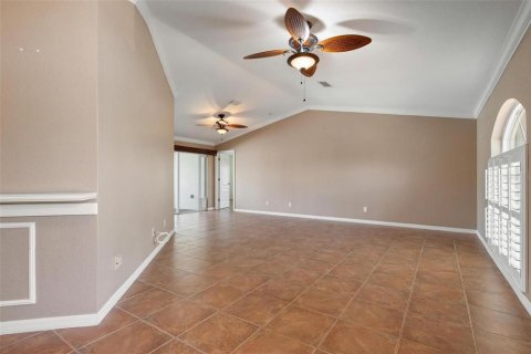 House in Port Charlotte, Florida 4 bedrooms, 242.66 sq.m. № 1295699 - photo 12