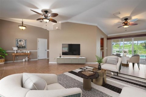 House in Port Charlotte, Florida 4 bedrooms, 242.66 sq.m. № 1295699 - photo 6