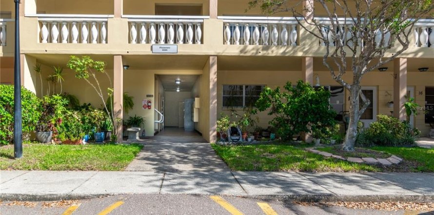 Condominio en Clearwater, Florida, 2 dormitorios  № 1383405