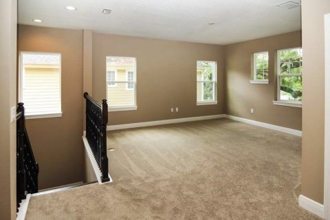 Casa en venta en Tampa, Florida, 4 dormitorios, 276 m2 № 527903 - foto 8
