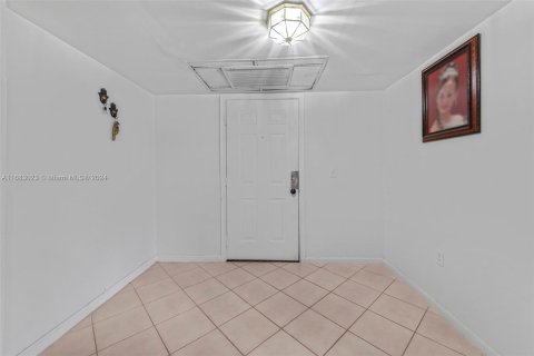 Condo in Fort Lauderdale, Florida, 2 bedrooms  № 1417185 - photo 7