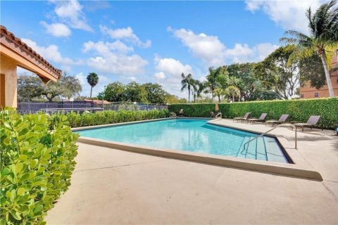 Condo in Fort Lauderdale, Florida, 2 bedrooms  № 1417185 - photo 28