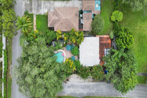 Villa ou maison à vendre à Miami Shores, Floride: 3 chambres, 171.22 m2 № 742098 - photo 6