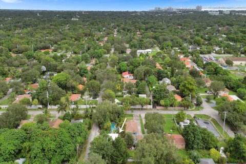 Villa ou maison à vendre à Miami Shores, Floride: 3 chambres, 171.22 m2 № 742098 - photo 7