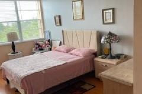 Condominio en venta en Pembroke Pines, Florida, 2 dormitorios, 120.31 m2 № 742148 - foto 19