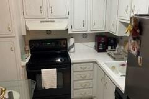 Condominio en venta en Pembroke Pines, Florida, 2 dormitorios, 120.31 m2 № 742148 - foto 12