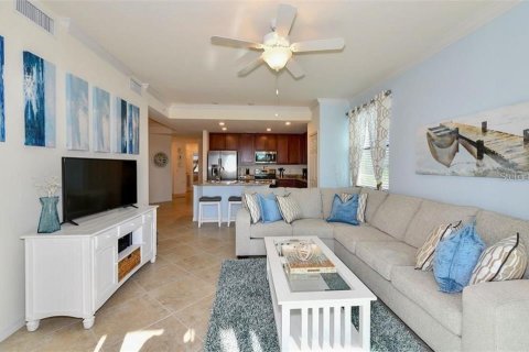 Condominio en alquiler en Lakewood Ranch, Florida, 3 dormitorios, 130.81 m2 № 633832 - foto 7