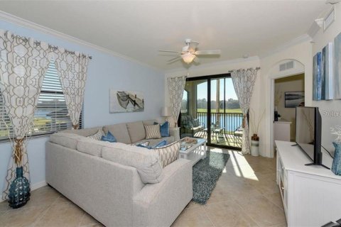 Condominio en alquiler en Lakewood Ranch, Florida, 3 dormitorios, 130.81 m2 № 633832 - foto 4