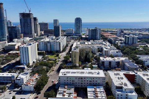 Condominio en venta en Saint Petersburg, Florida, 3 dormitorios, 153.29 m2 № 1414668 - foto 23