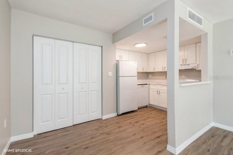 Condo in Altamonte Springs, Florida, 1 bedroom  № 1377022 - photo 8