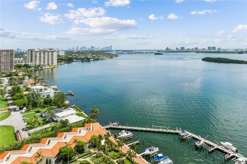 Copropriété à vendre à Miami, Floride: 2 chambres, 253.07 m2 № 1330393 - photo 4