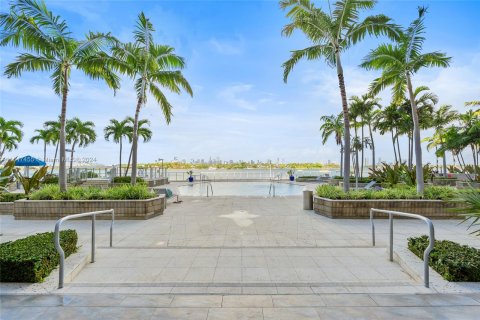 Copropriété à vendre à Miami Beach, Floride: 50.17 m2 № 1330395 - photo 21