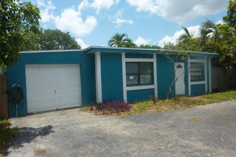 House in Hollywood, Florida 2 bedrooms, 83.52 sq.m. № 1209121 - photo 2